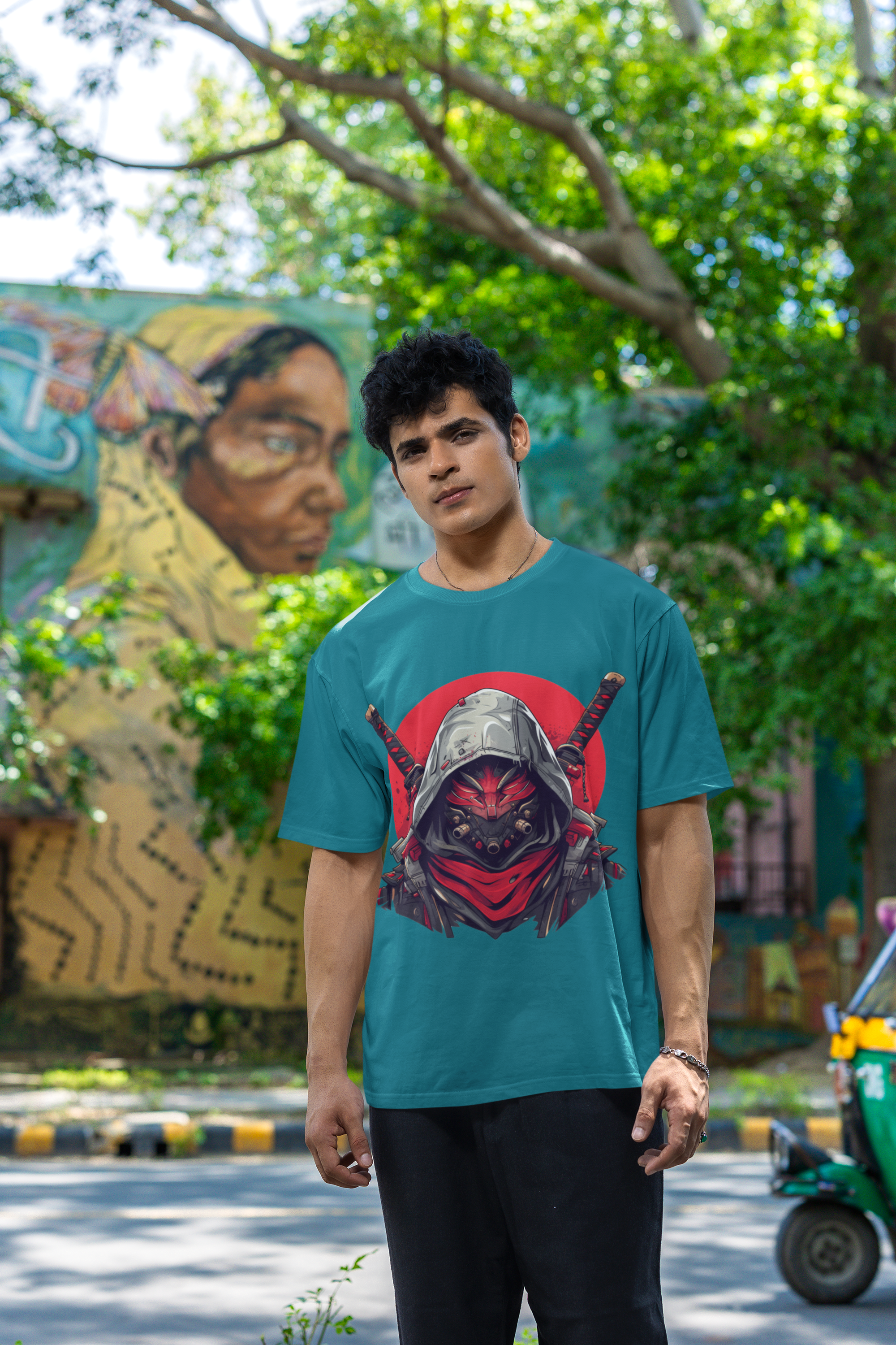 ⚔️ SHADOW RONIN – Oversized Samurai Graphic T-Shirt - ThreadStyle